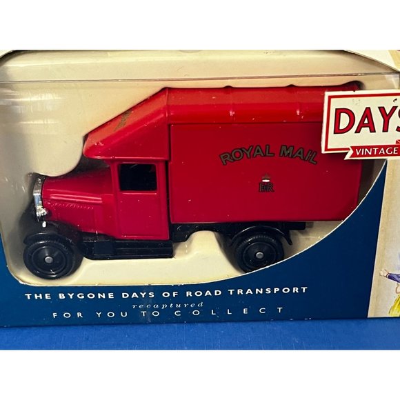 Vintage Days Gone Lledo 1935 Morris Parcels Van Royal Mail DG 52000 - Picture 2 of 8